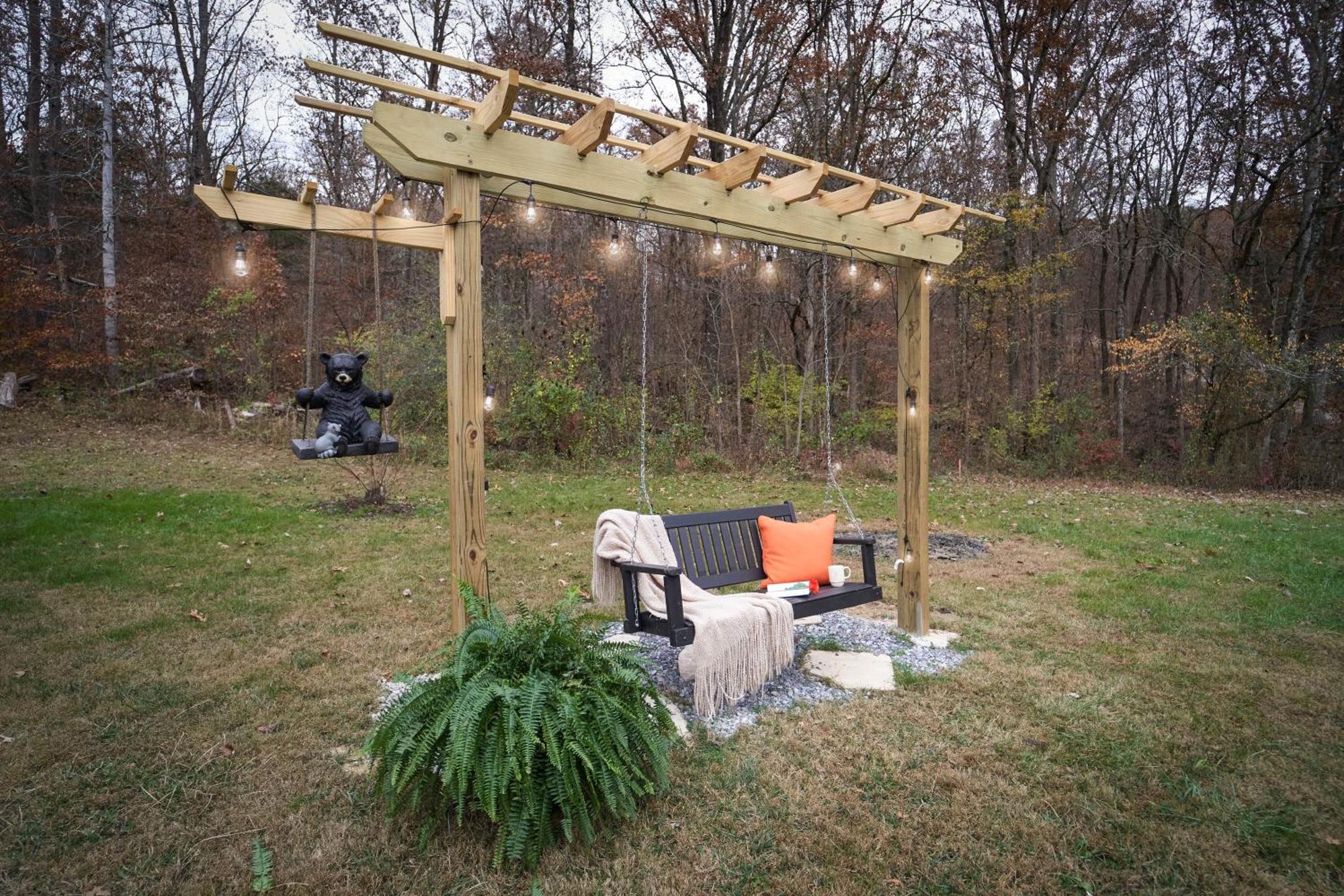 Entertainment Galore! Luxurious Property, Spectacular & Peaceful Setting, Great Location, Close To Major Attractions!! Pigeon Forge Exterior photo